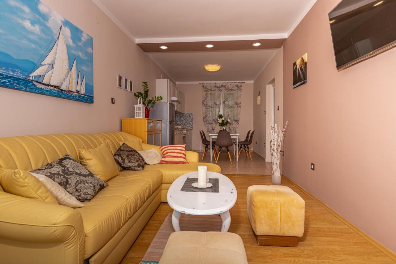 Apartmani Jasminka Драмаль Екстер'єр фото